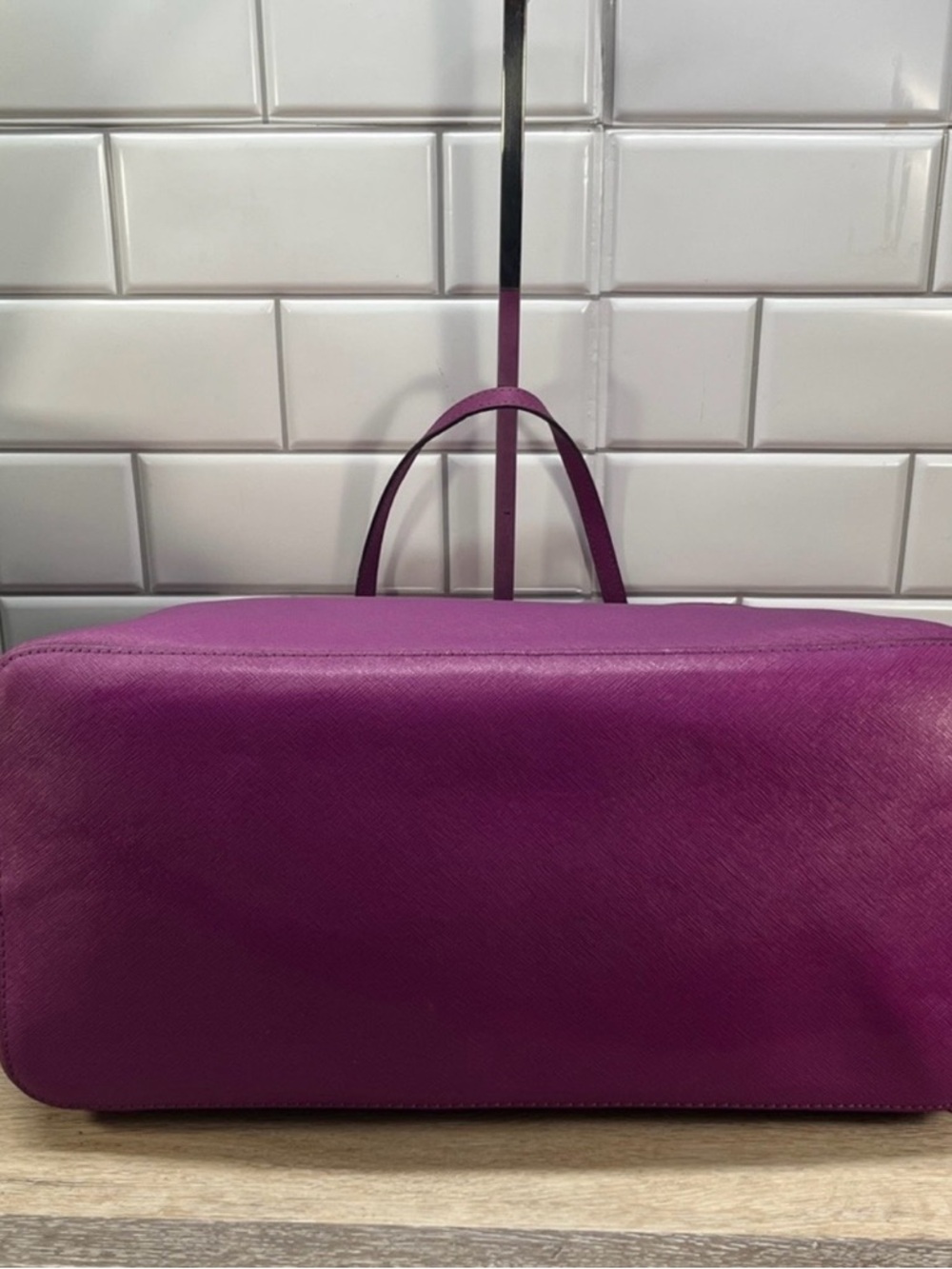Michael Kors Fuchsia Jet Set Tote! Gently Used!! - Picture 3 of 13
